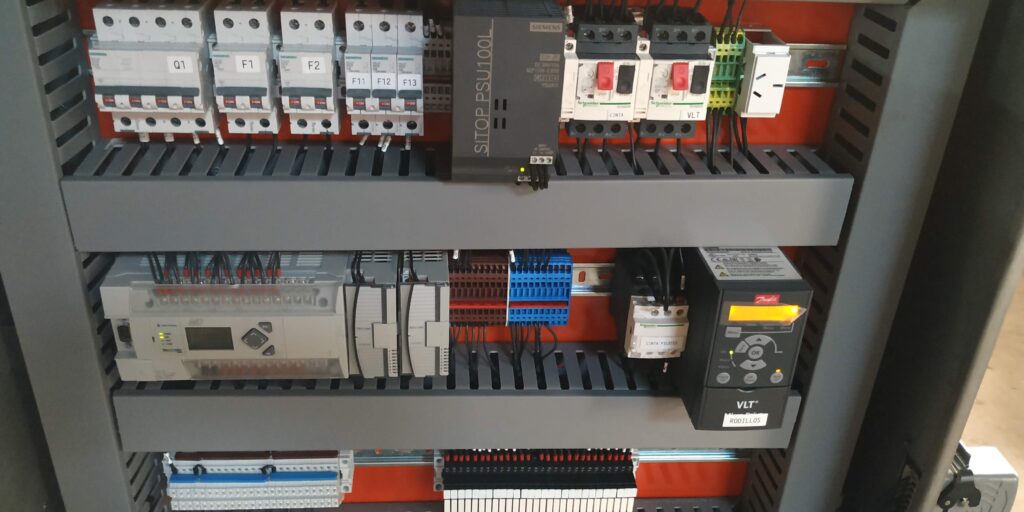 Tablero eléctrico con PLC