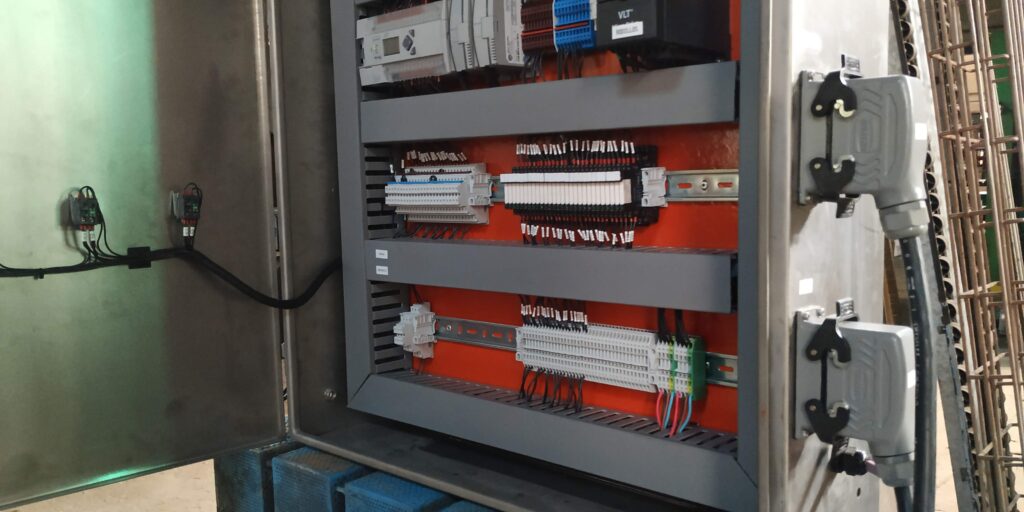 Tablero eléctrico con PLC
